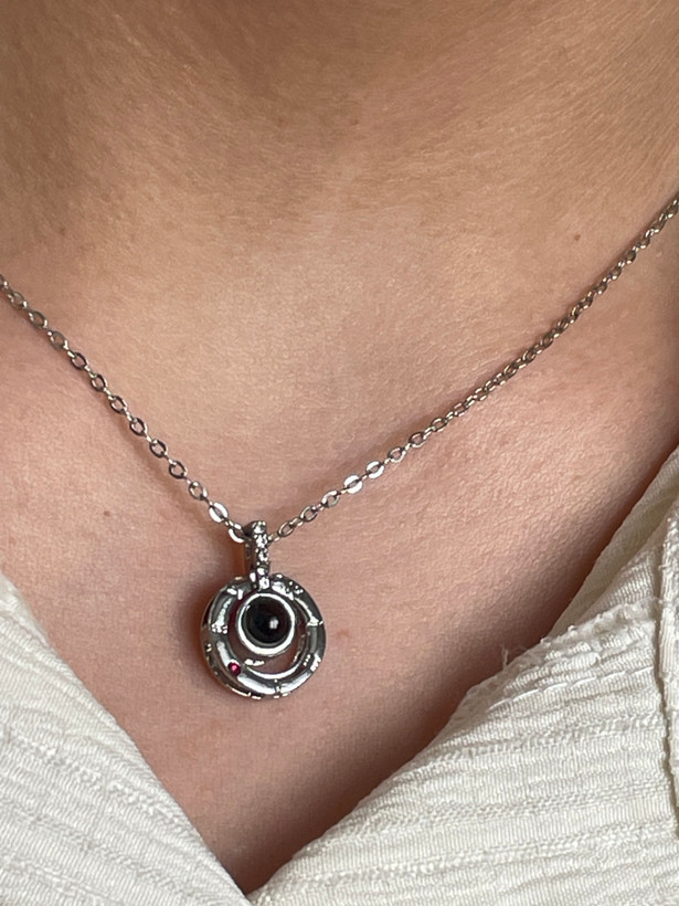 گردنبند استیل طرح لاو رنگ نقره ای